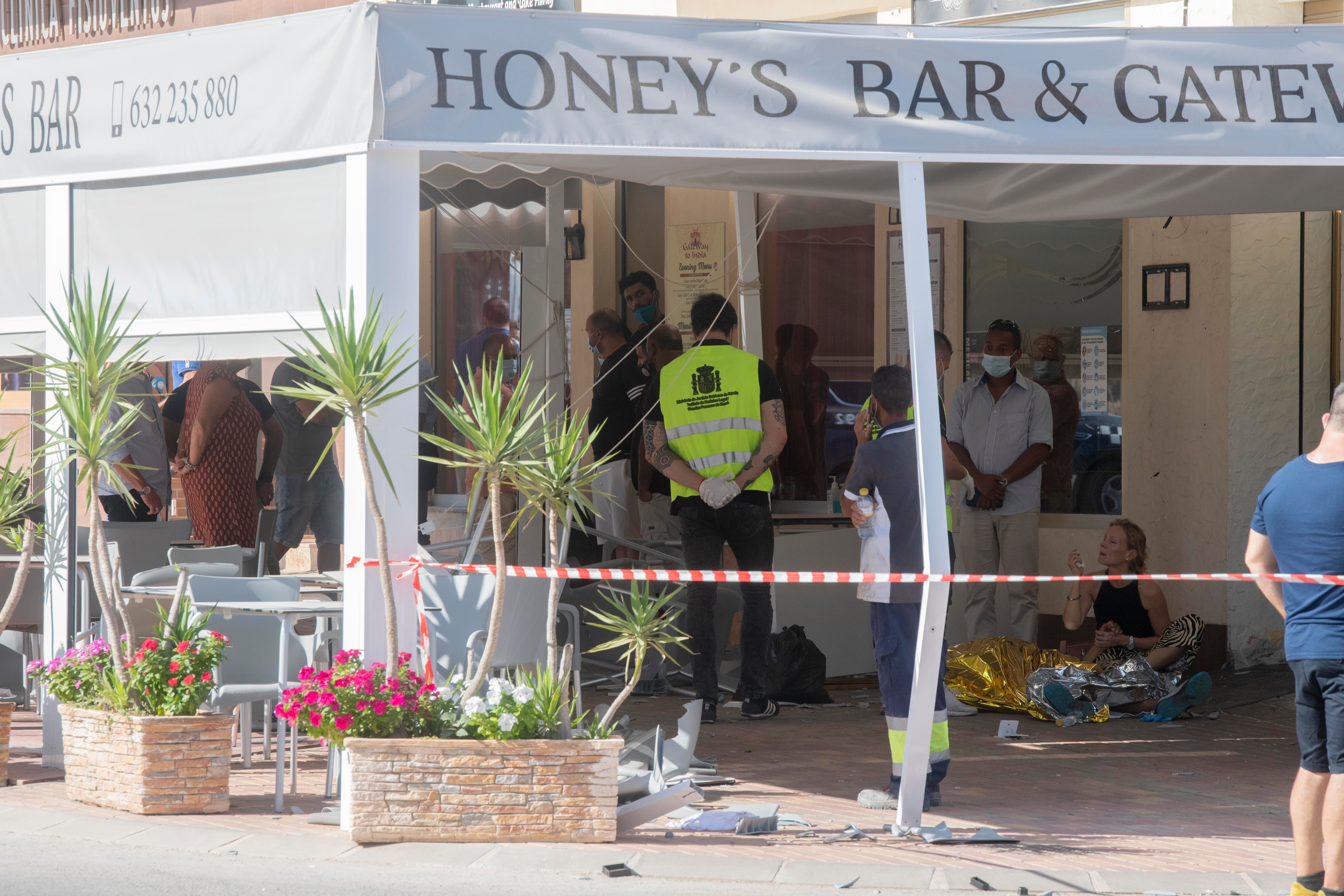 Fotos: Dos muertos en un atropello múltiple en la terraza de un bar de Torre Pacheco
