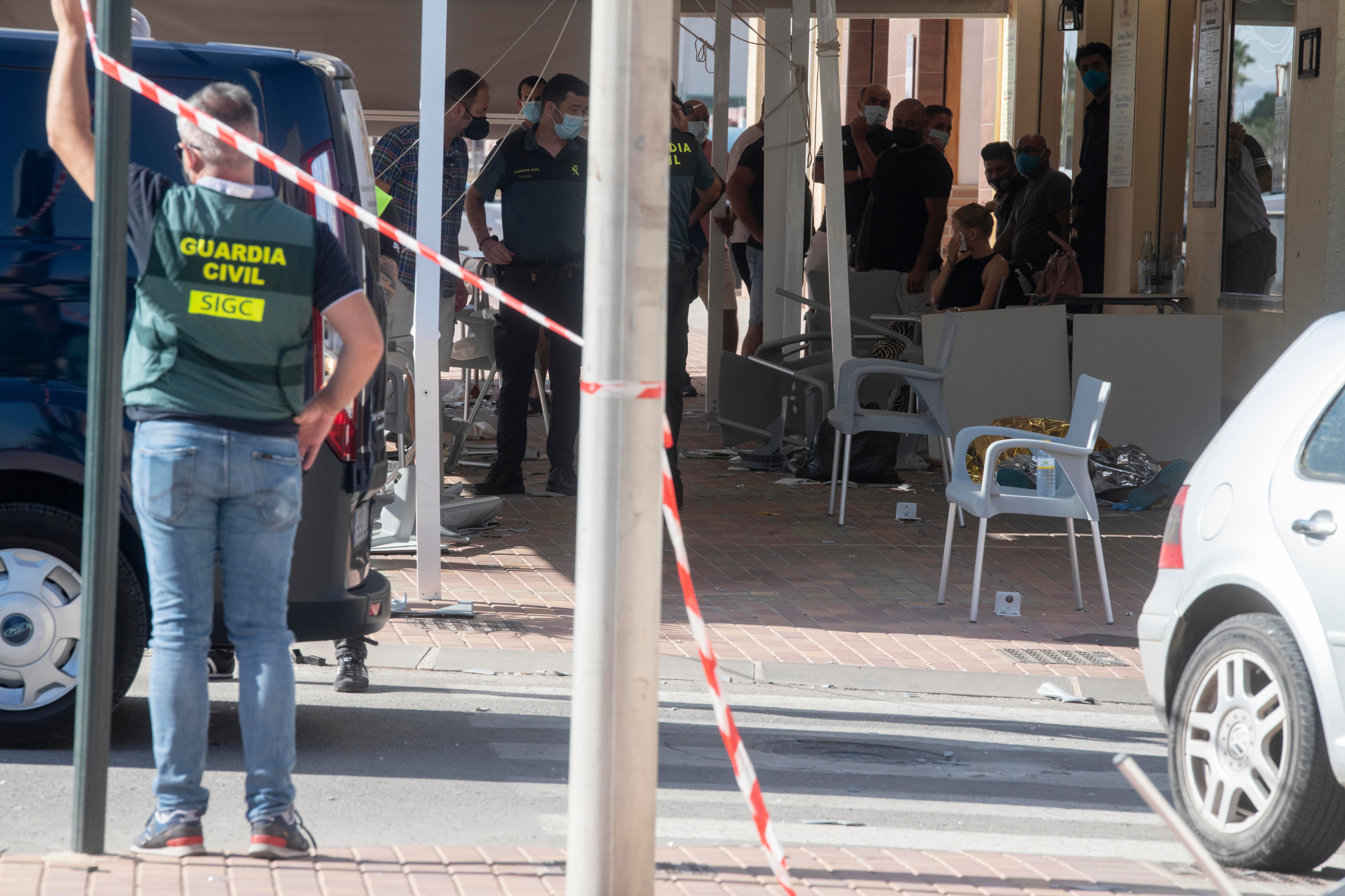 Fotos: Dos muertos en un atropello múltiple en la terraza de un bar de Torre Pacheco