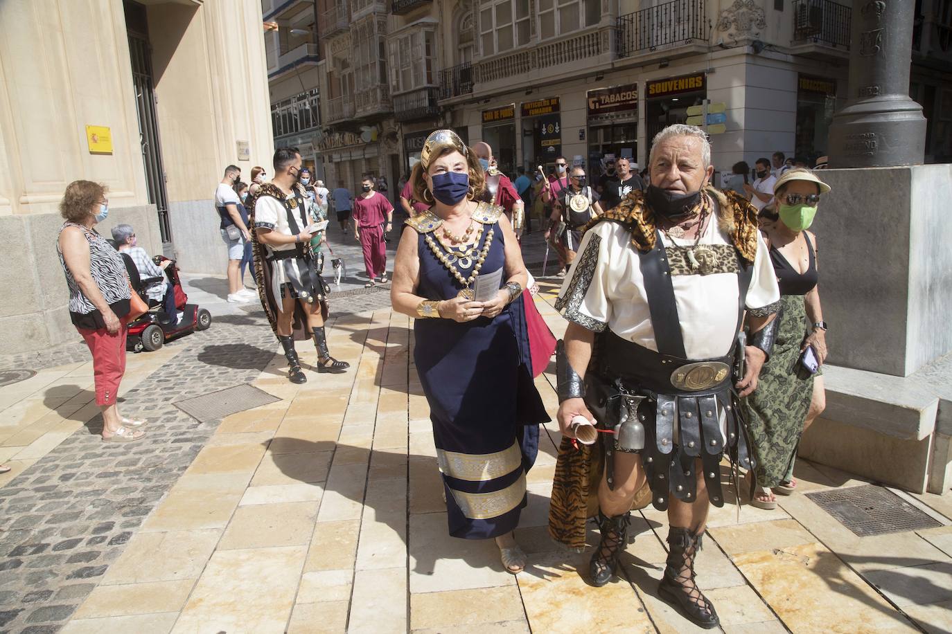 Fotos: Encendido del Fuego Sagrado y pregón de las Fiestas de Carthagineses y Romanos