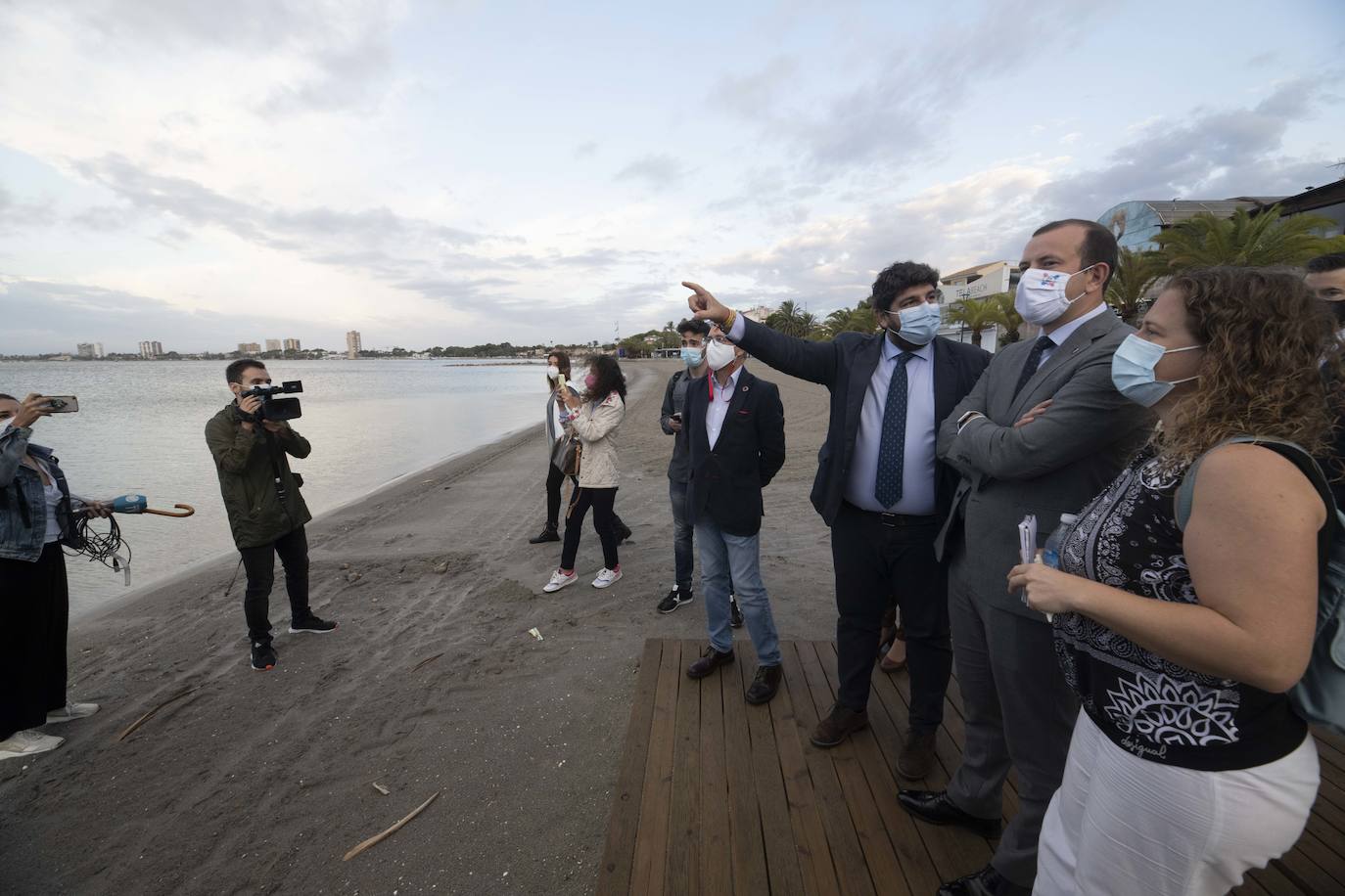 Fotos: El comisario europeo visita el Mar Menor