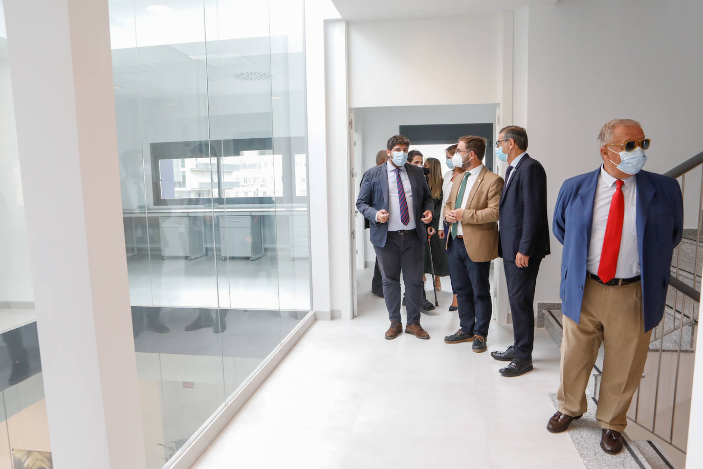 Fotos: Poncemar abre su centro de día para ancianos en el campus universitario de Lorca