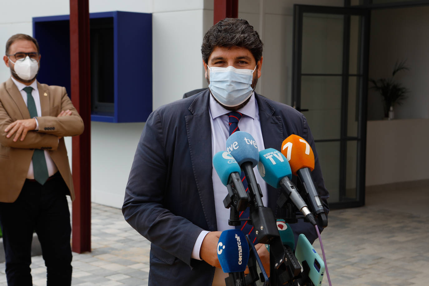 Fotos: Poncemar abre su centro de día para ancianos en el campus universitario de Lorca