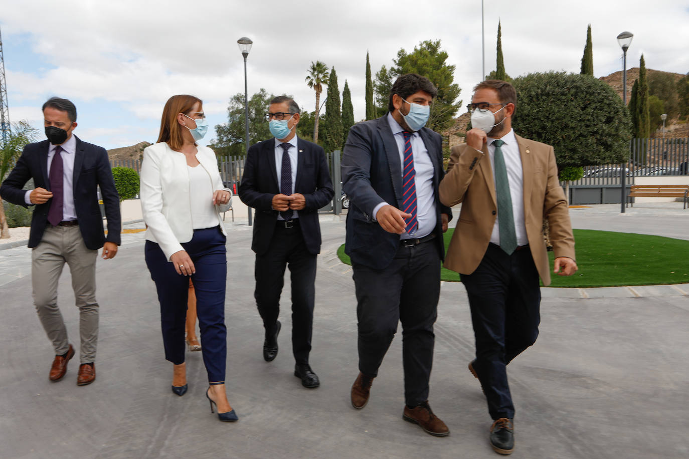 Fotos: Poncemar abre su centro de día para ancianos en el campus universitario de Lorca