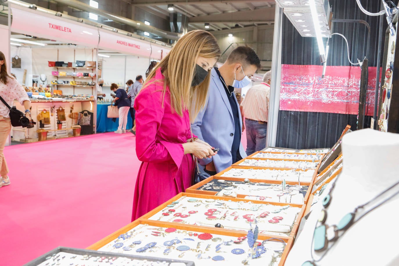 Fotos: La Feria de Artesanía de la Región reabre sus puertas en Lorca tras un año de paréntesis por la Covid