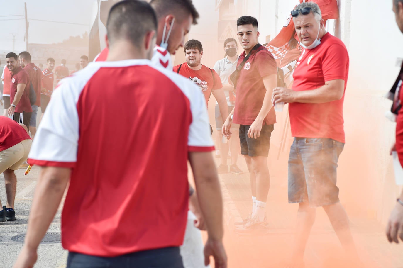 Fotos: Recibimiento de la afición al Real Murcia en San Javier