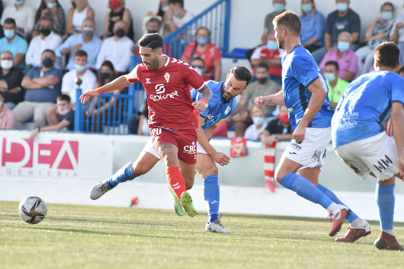 Los jugadores del Mar Menor celebrando el gol de la victoria.