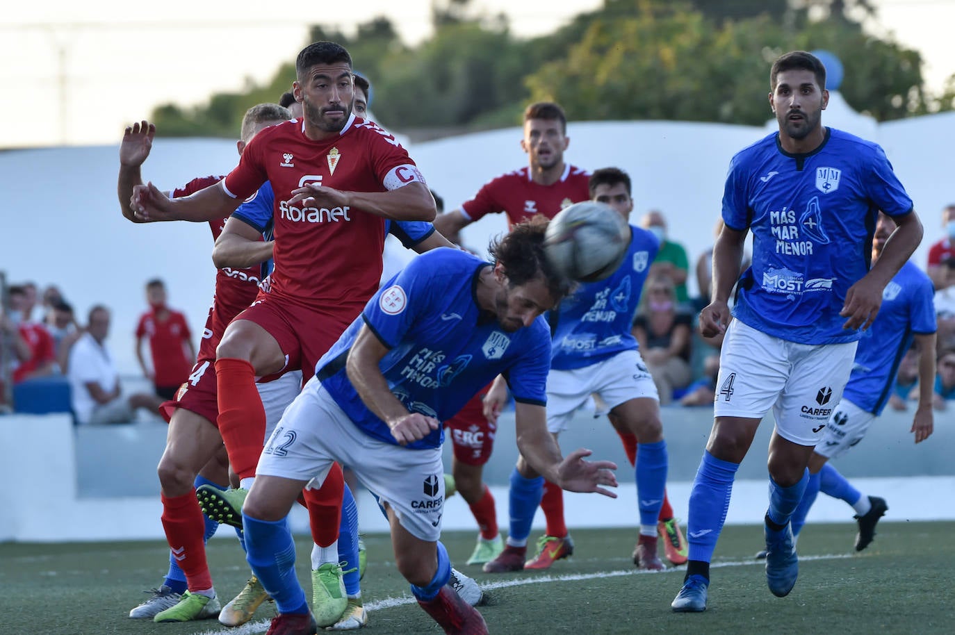 Los jugadores del Mar Menor celebrando el gol de la victoria.