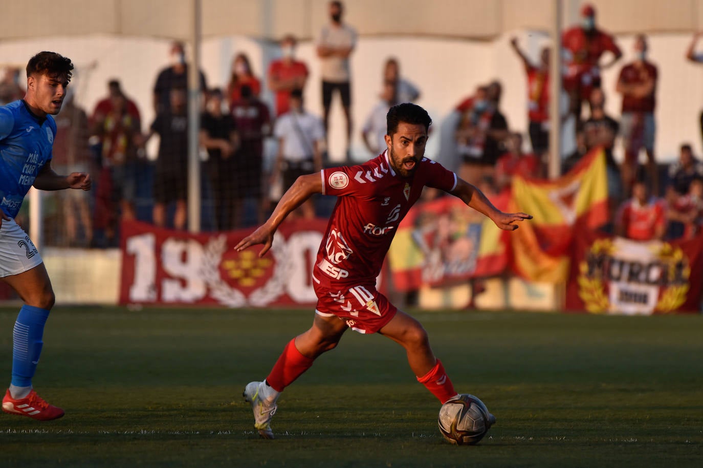 Los jugadores del Mar Menor celebrando el gol de la victoria.