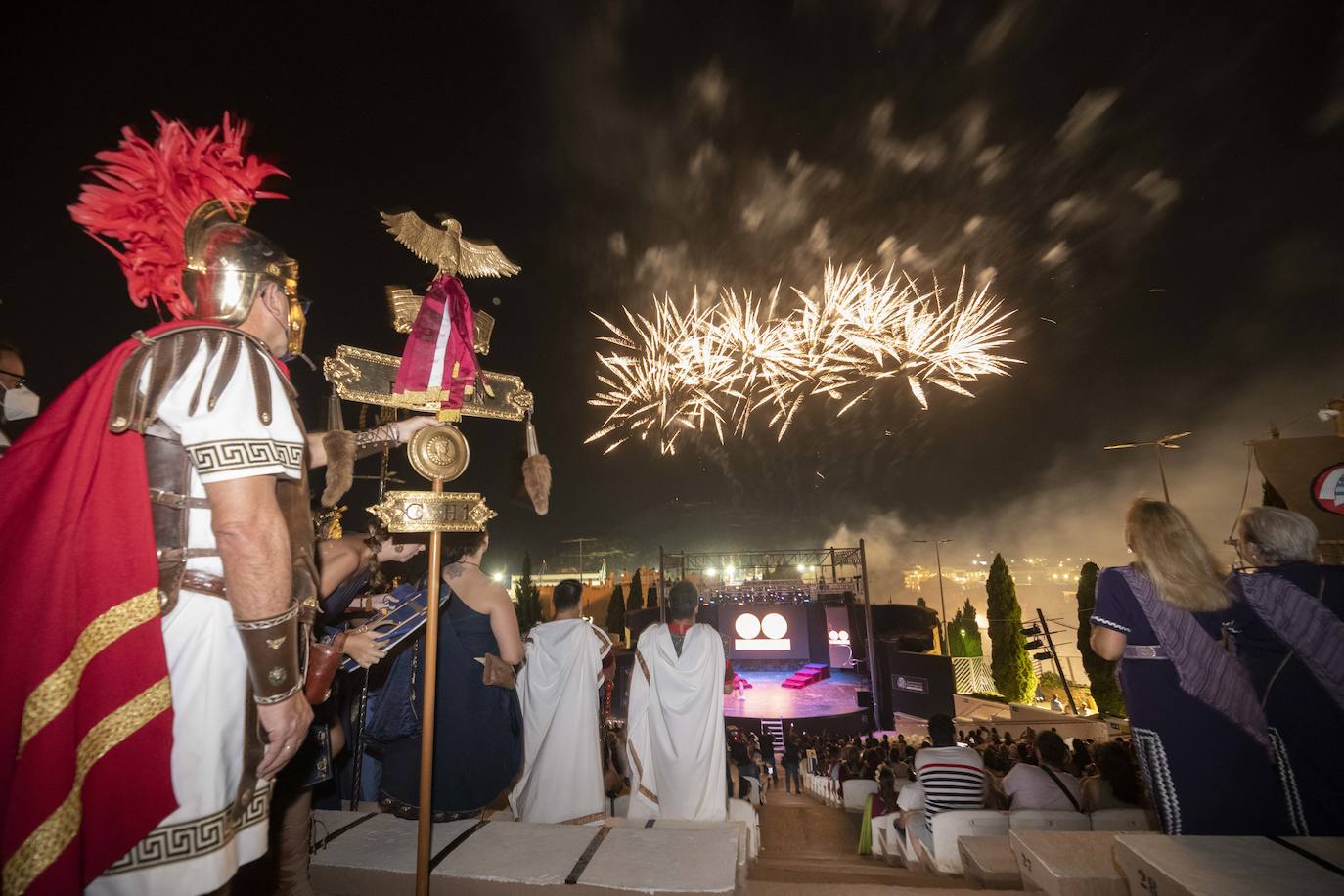 Fotos: Carthagineses y romanos se despiden con el apagado del fuego sagrado