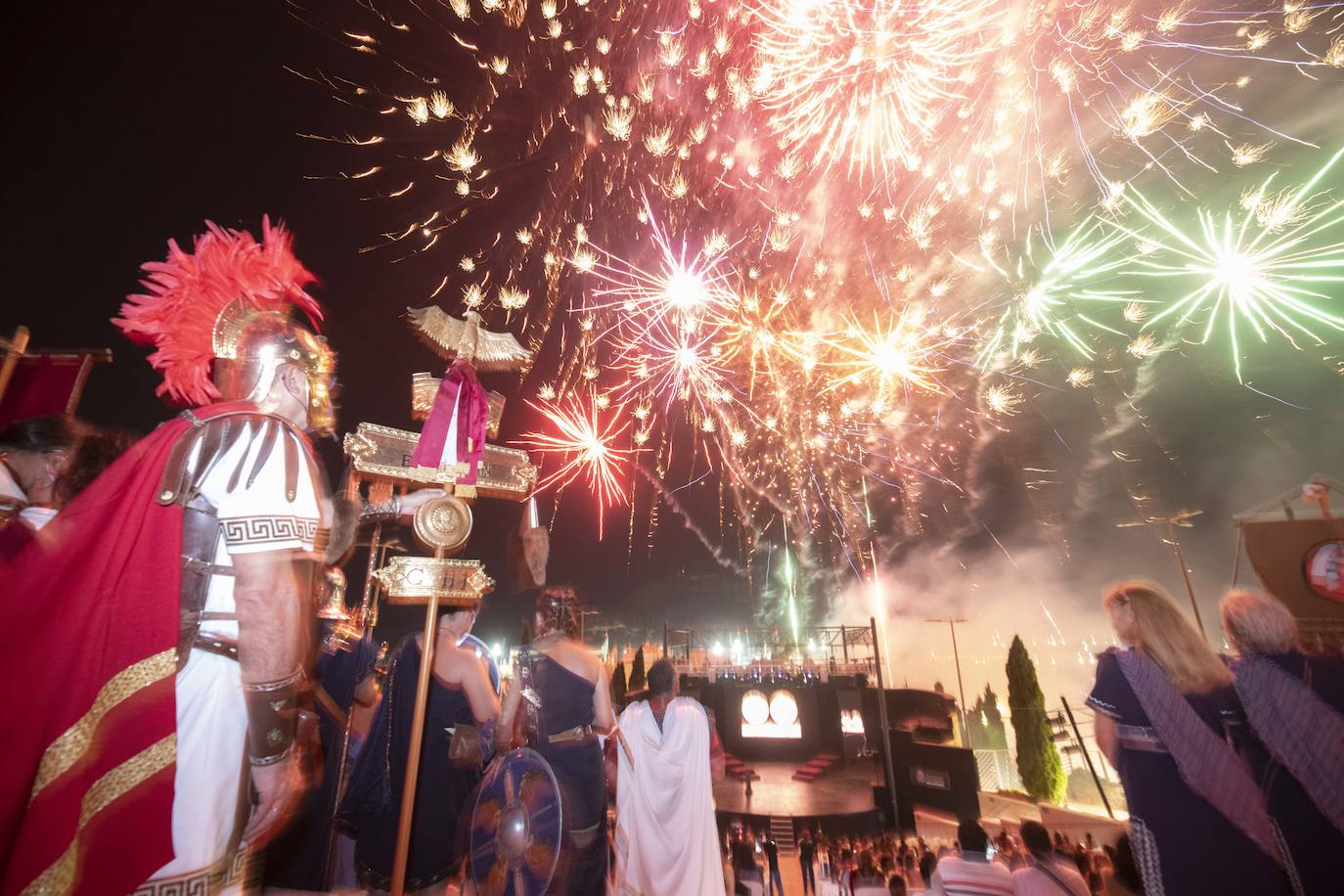 Fotos: Carthagineses y romanos se despiden con el apagado del fuego sagrado