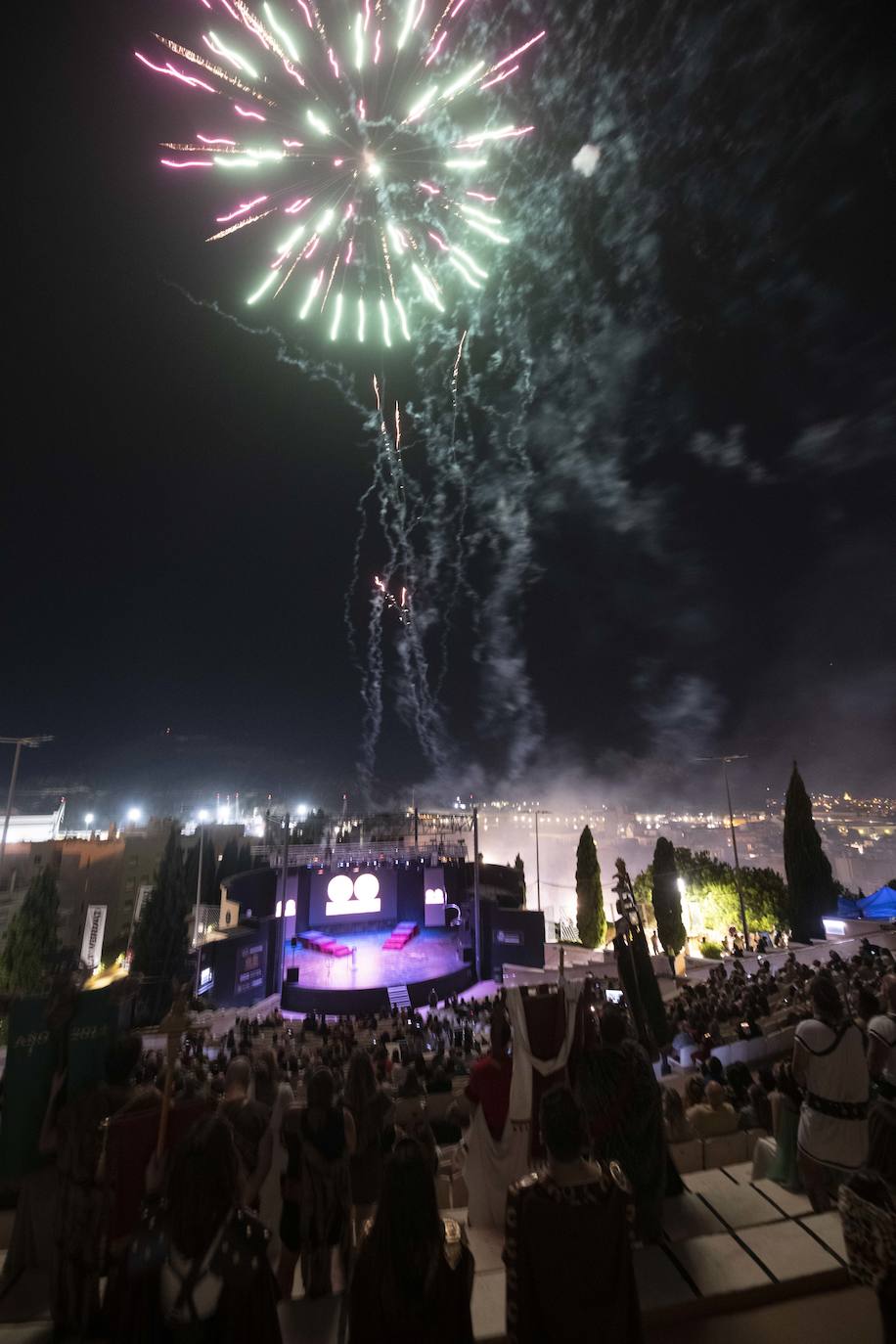 Fotos: Carthagineses y romanos se despiden con el apagado del fuego sagrado