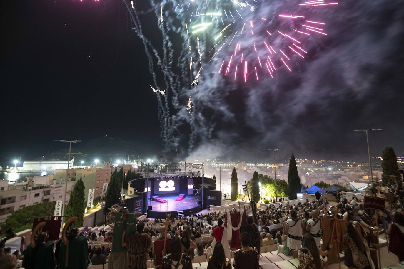 Fotos: Carthagineses y romanos se despiden con el apagado del fuego sagrado