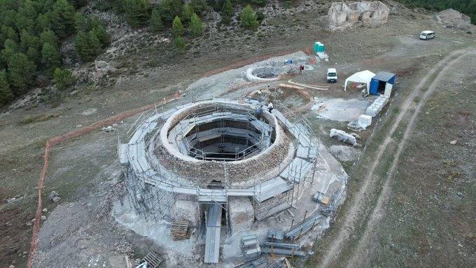 Fotos: Los pozos de nieve recuperan su silueta