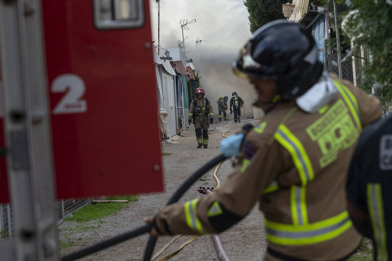 Fotos: El incendio del camping Caravaning de La Manga, en imágenes