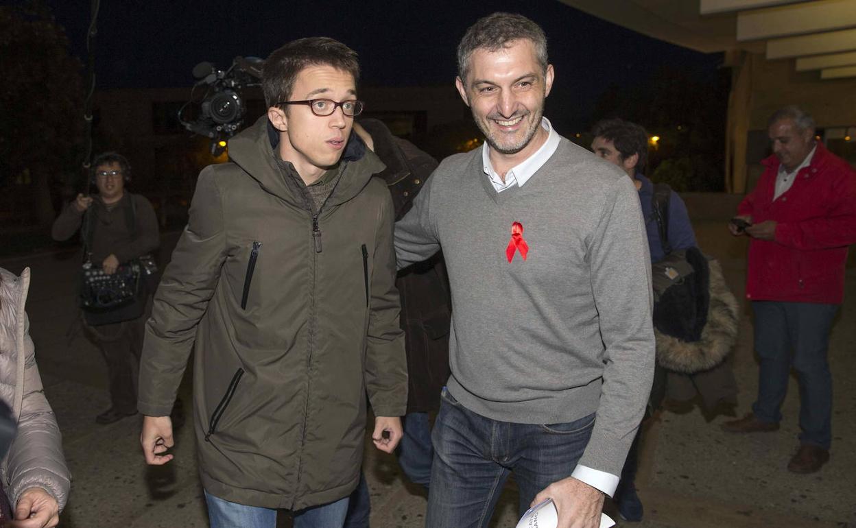 Iñigo Errejón junto a Óscar Uralburu en una imagen de archivo. 