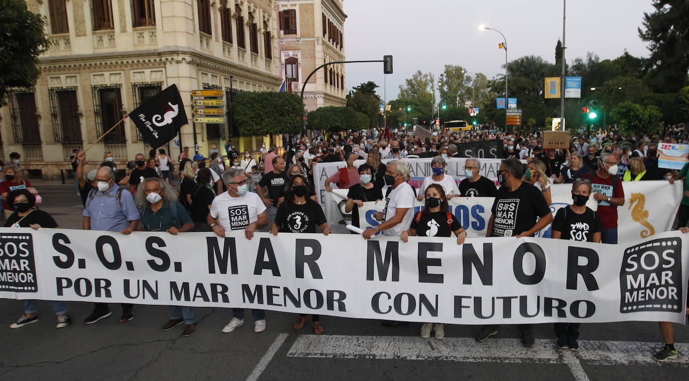 Fotos: Las imágenes de la manifestación en defensa del Mar Menor en Murcia