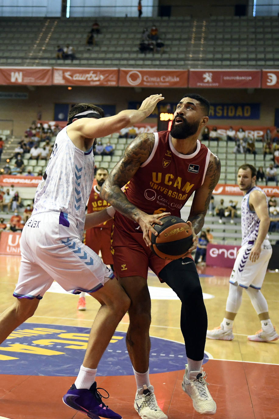 Fotos: La victoria del UCAM Murcia contra el Bilbao Basket, en imágenes