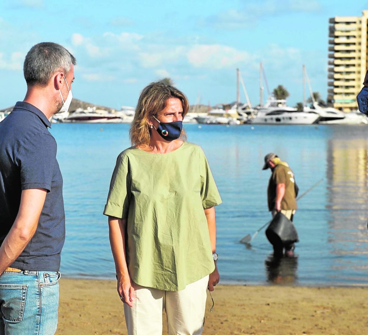 La ministra Ribera en el Mar Menor, en agosto. 
