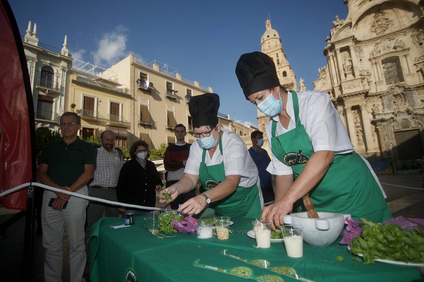 Fotos: Campeonato de Pesto en la plaza del Cardenal Belluga