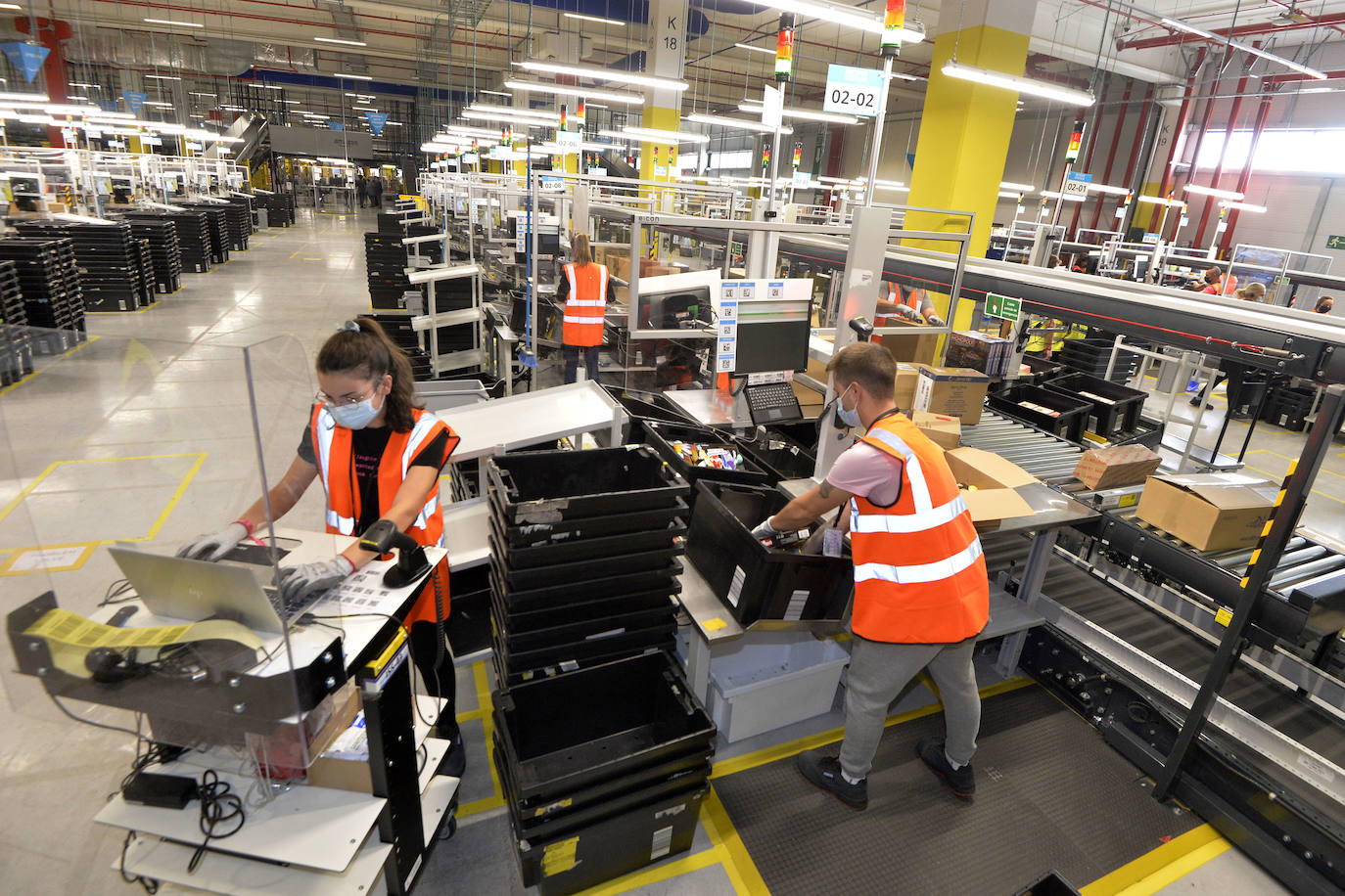 Fotos: Inauguración del nuevo centro de Amazon en Corvera, Murcia