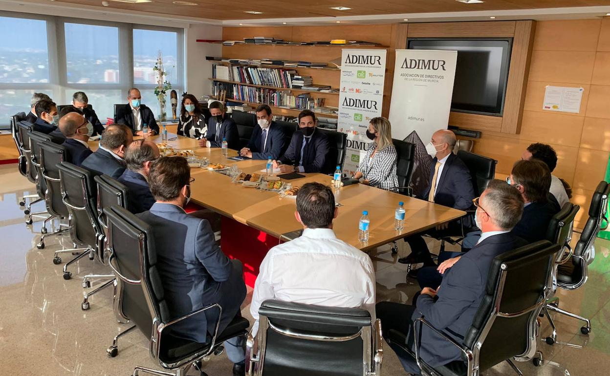 Reunión para la elaboración del Pacto de Infraestructuras de la Región de Murcia.
