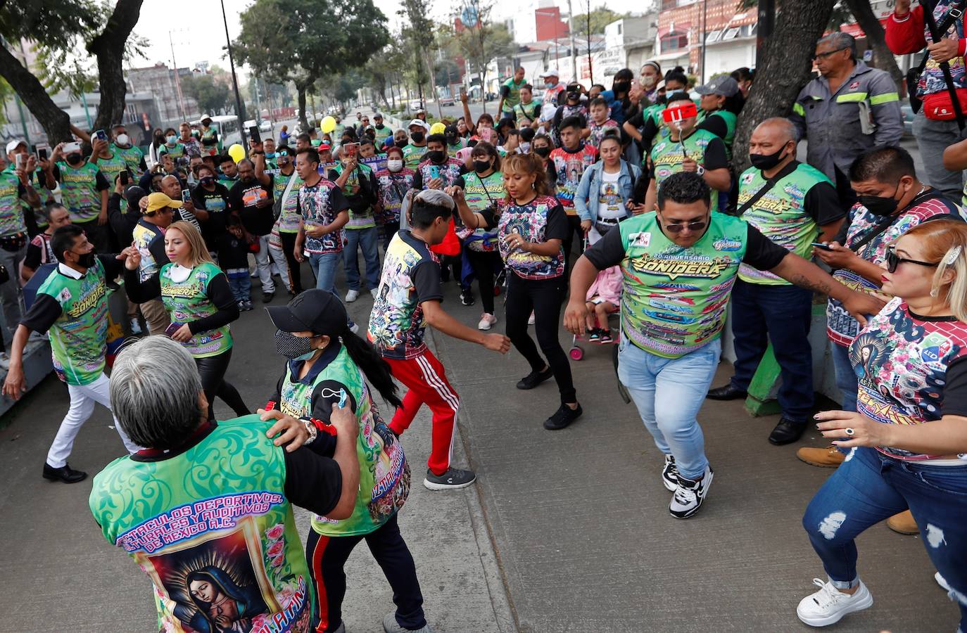 Fotos: Peregrinación a ritmo de salsa