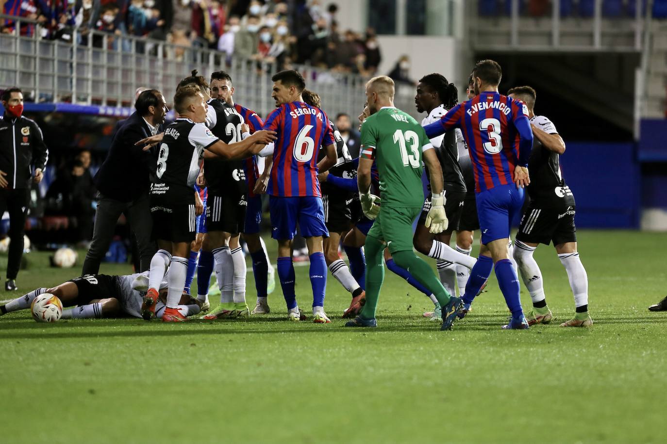 Fotos: El Eibar-FC Cartagena, en imágenes