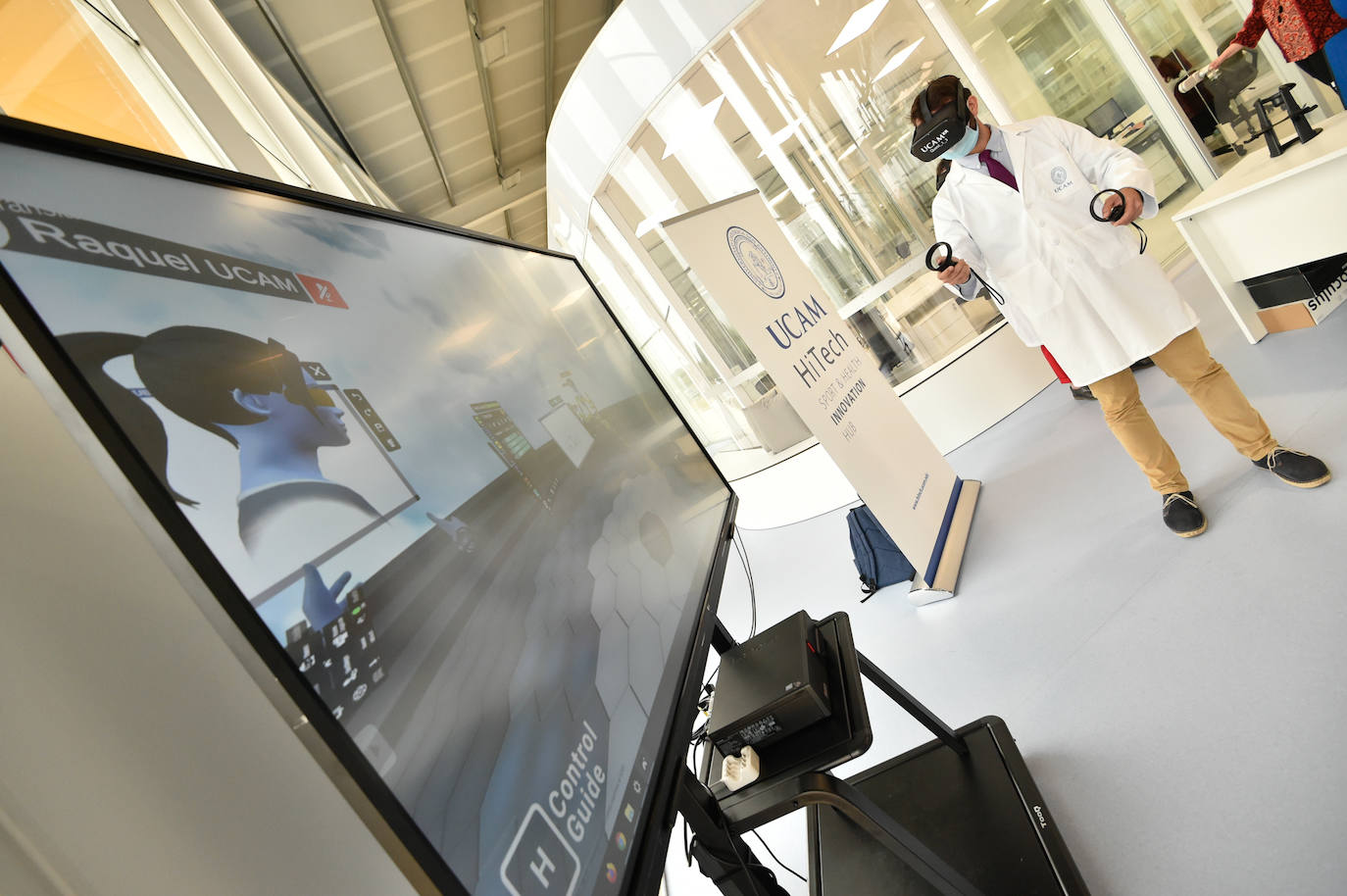 Fotos: Inauguración de la Incubadora de Alta Tecnología en Salud, Deporte y Alimentación de la UCAM