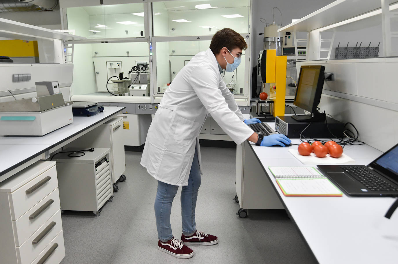 Fotos: Inauguración de la Incubadora de Alta Tecnología en Salud, Deporte y Alimentación de la UCAM