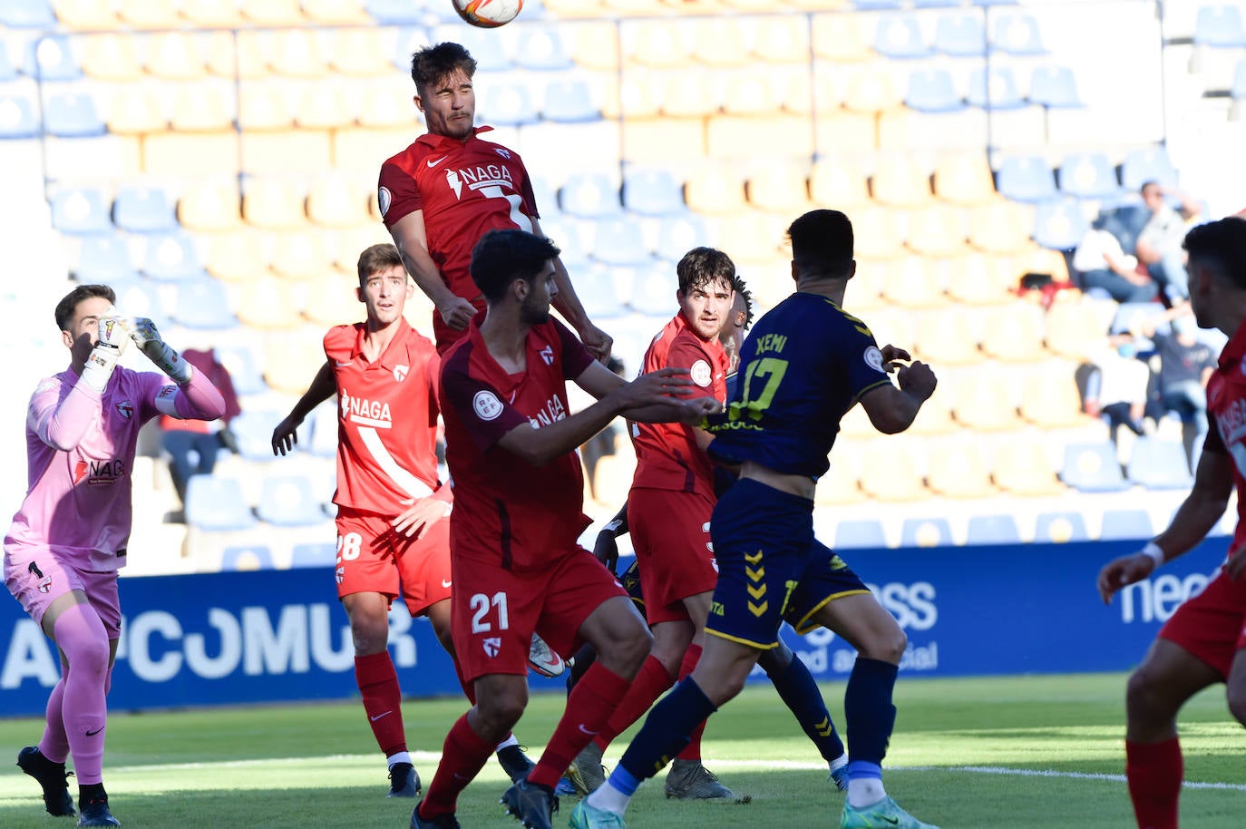 Fotos: Las mejores imágenes de la victoria del UCAM ante el Sevilla Atlético (2-1)