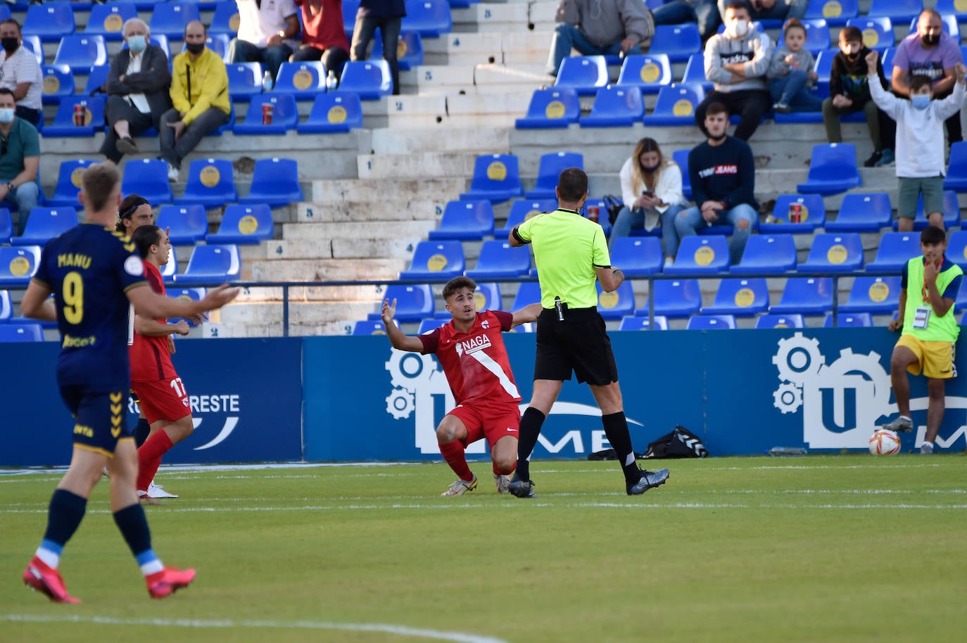 Fotos: Las mejores imágenes de la victoria del UCAM ante el Sevilla Atlético (2-1)
