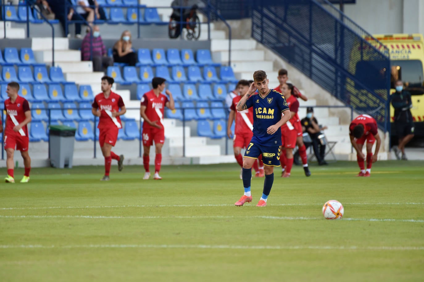 Fotos: Las mejores imágenes de la victoria del UCAM ante el Sevilla Atlético (2-1)