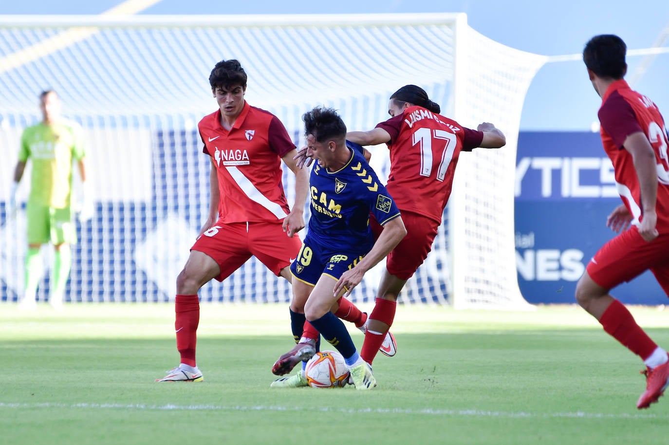 Fotos: Las mejores imágenes de la victoria del UCAM ante el Sevilla Atlético (2-1)