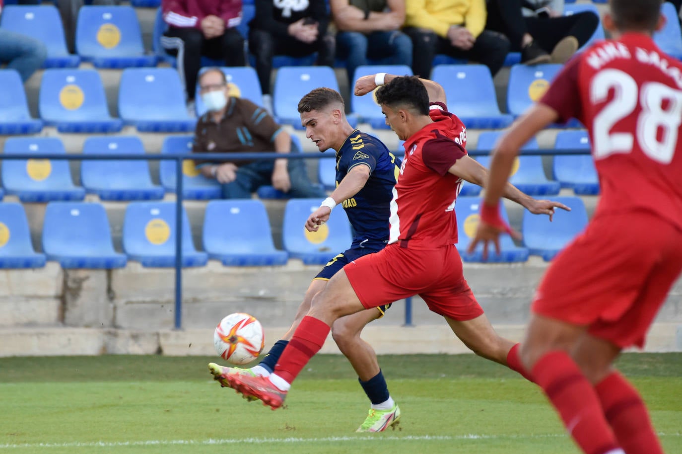 Fotos: Las mejores imágenes de la victoria del UCAM ante el Sevilla Atlético (2-1)