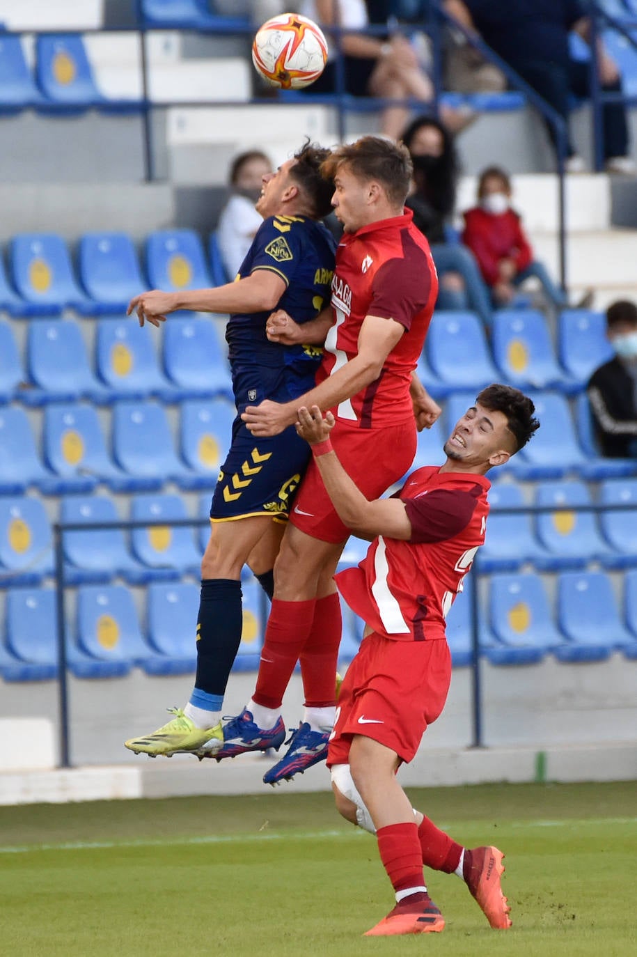 Fotos: Las mejores imágenes de la victoria del UCAM ante el Sevilla Atlético (2-1)