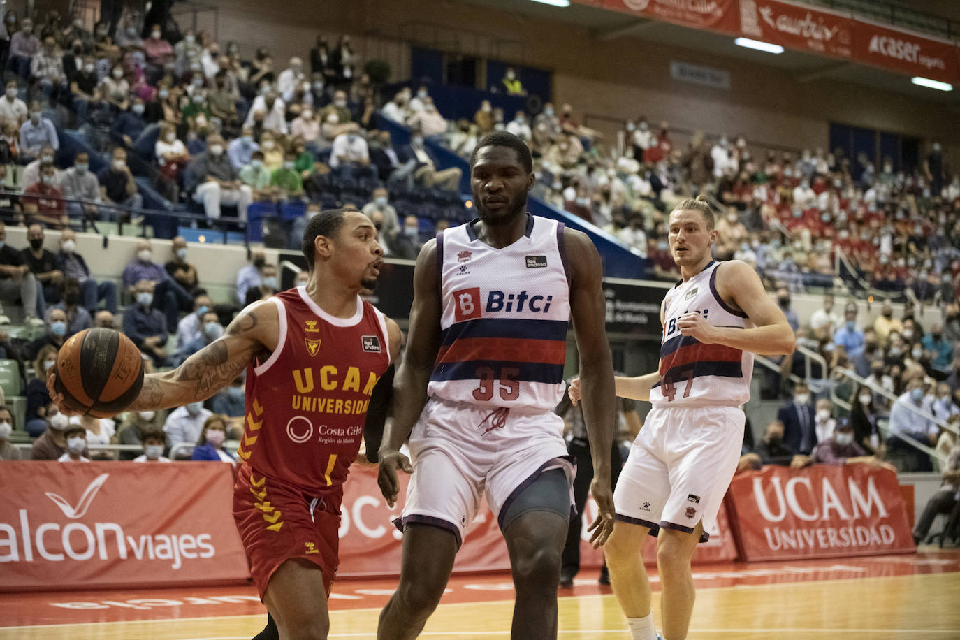 Fotos: La victoria del UCAM Murcia contra el Baskonia, en imágenes