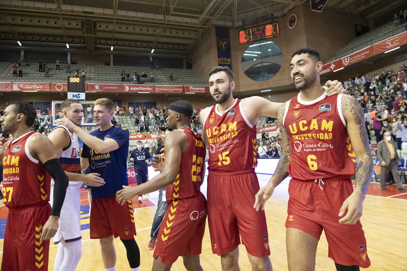 Fotos: La victoria del UCAM Murcia contra el Baskonia, en imágenes