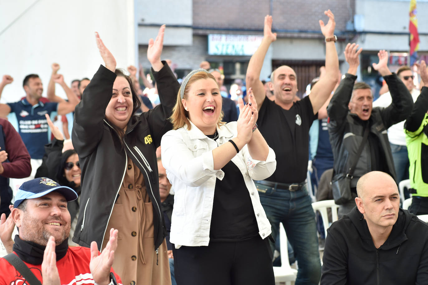 Fotos: Así se ha vivido en Mazarrón el podio de Acosta en el GP de Emilia Romaña