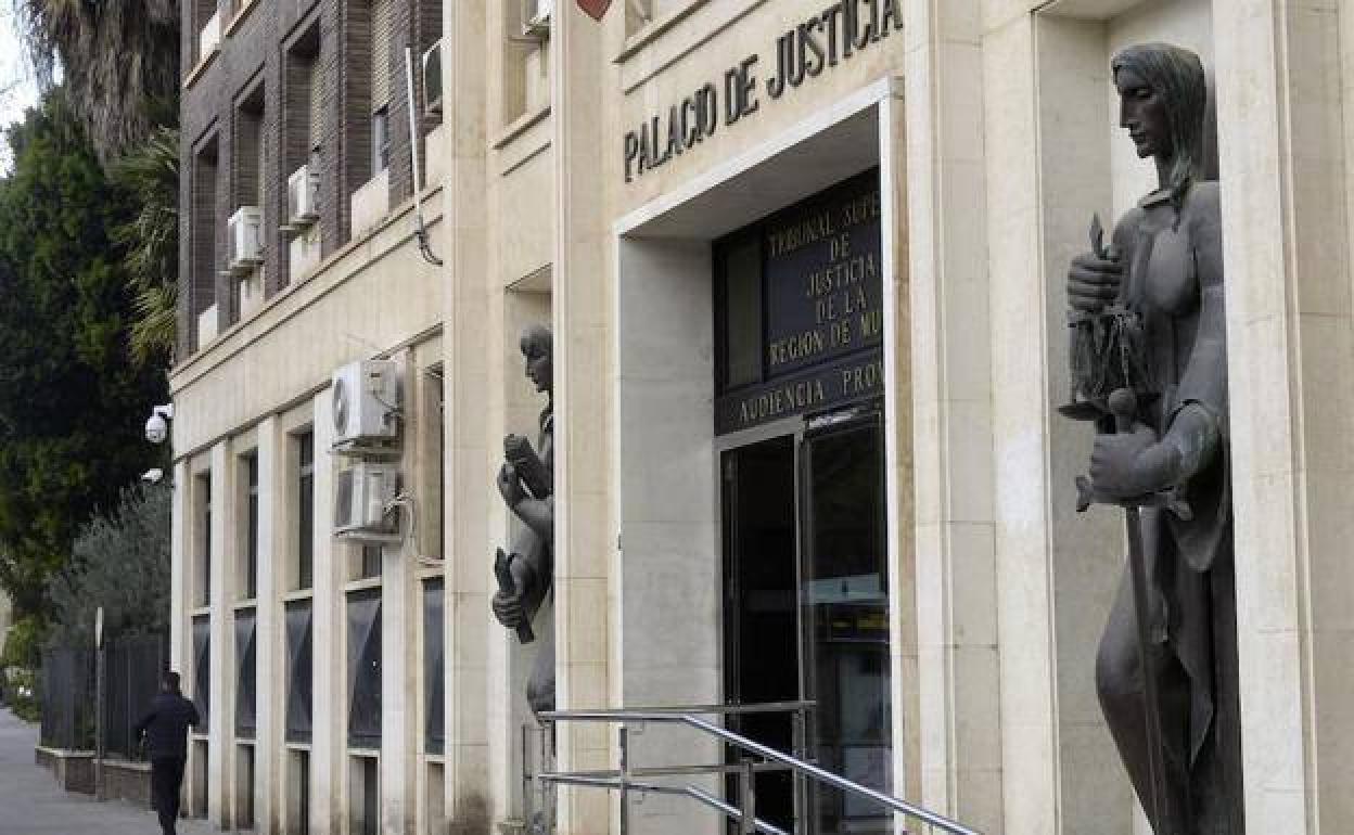 Edificio del Palacio de Justicia de Murcia en el que se llevará a cabo el juicio. 
