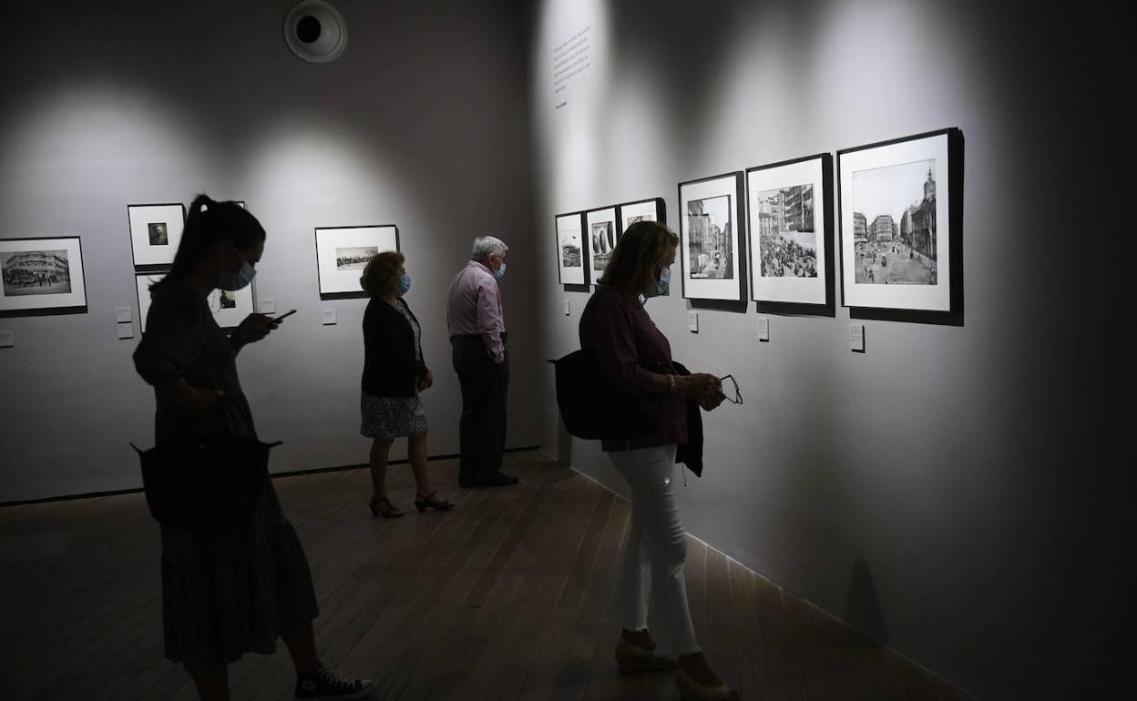 Exposición. Vista general de la sala que acoge 'Galdós en el laberinto de España'.