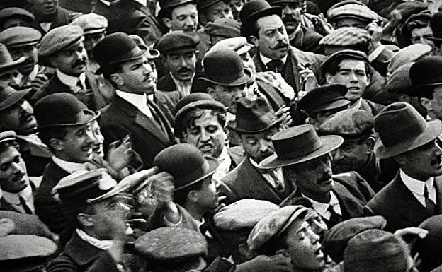 Manifestación. Una de las protestas populares que apoyó el escritor.