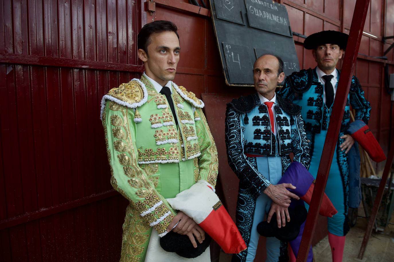 Fotos: Antonio Puerta sale a hombros en la inauguración de la plaza portátil de Mula