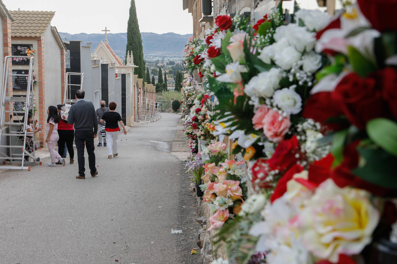 Fotos: Día de Todos los Santos en el cementerio de San Clemente de Lorca