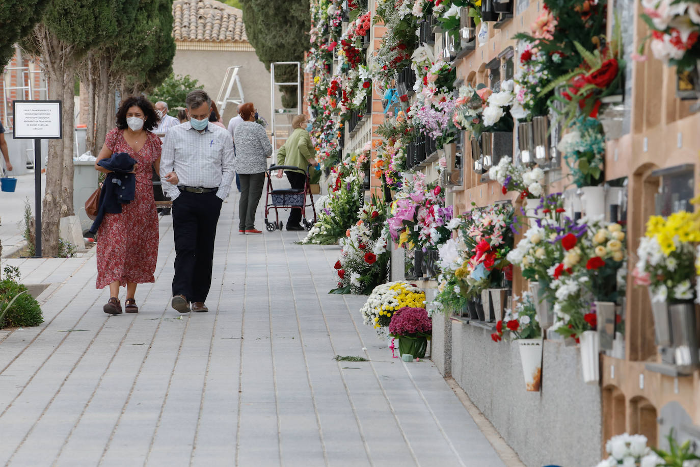 Fotos: Día de Todos los Santos en el cementerio de San Clemente de Lorca