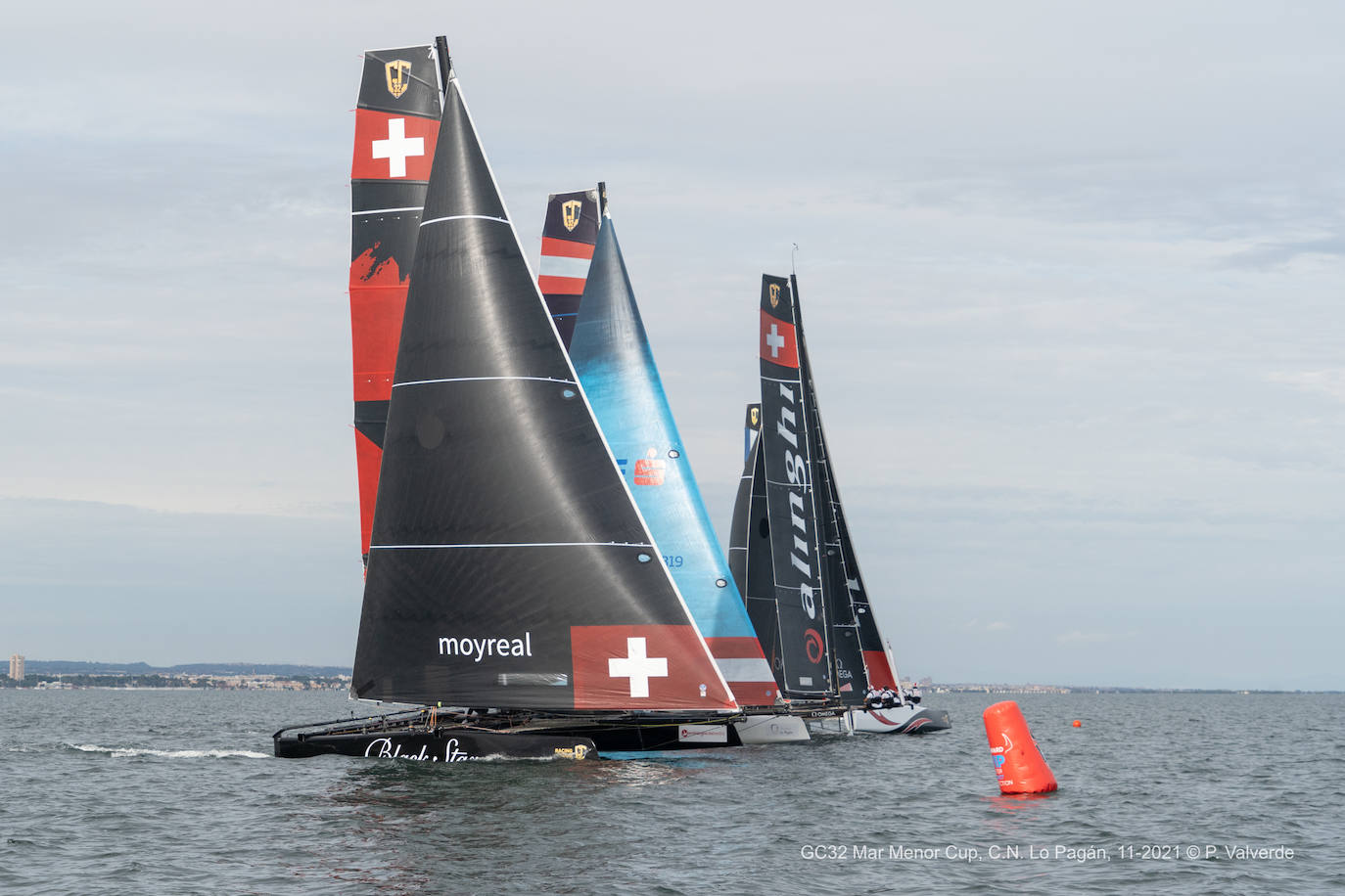 Fotos: Los catamaranes voladores, en marcha en la GC32 Mar Menor Cup