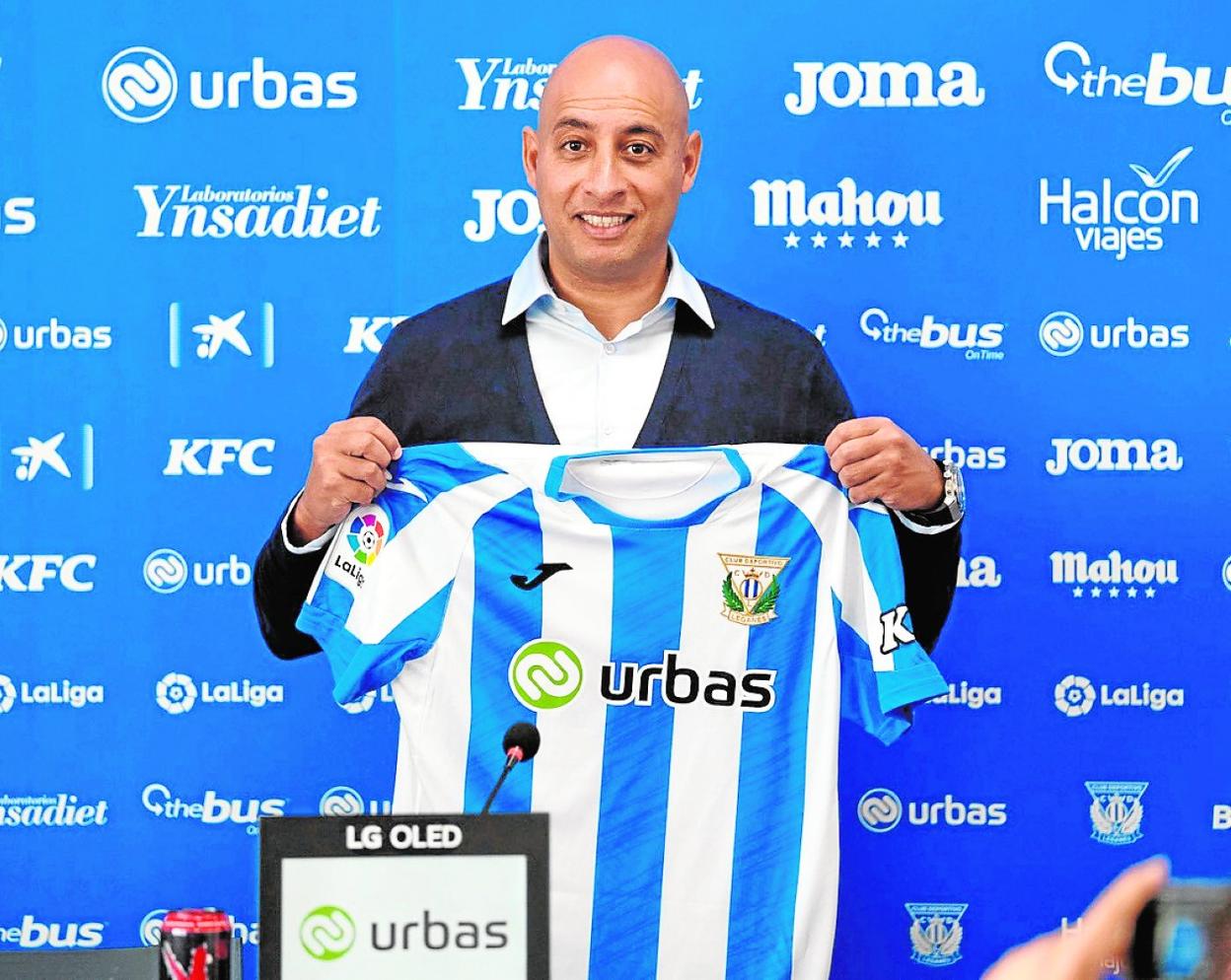 Mehdi Nafti, en su presentación como nuevo técnico del Leganés, ayer. 