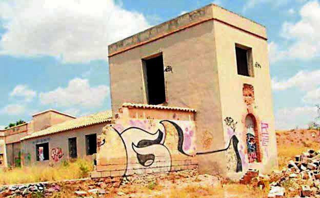 Imagen de archivo del edificio El Corralazo antes de su demolición. 