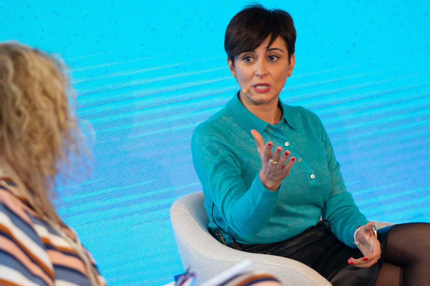 Fotos: Isabel Rodríguez asiste a &#039;El futuro de los jóvenes, donde participa en una mesa redonda&#039;