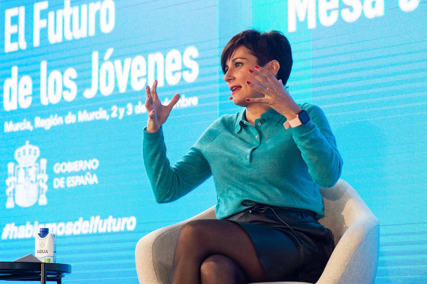 Fotos: Isabel Rodríguez asiste a &#039;El futuro de los jóvenes, donde participa en una mesa redonda&#039;