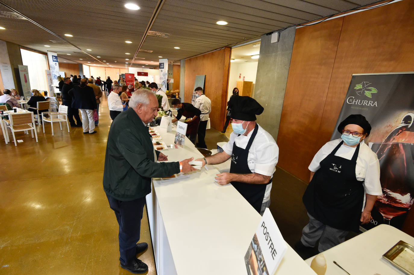 Fotos: Los comensales disfrutan de la oferta gastronómica en la primera jornada